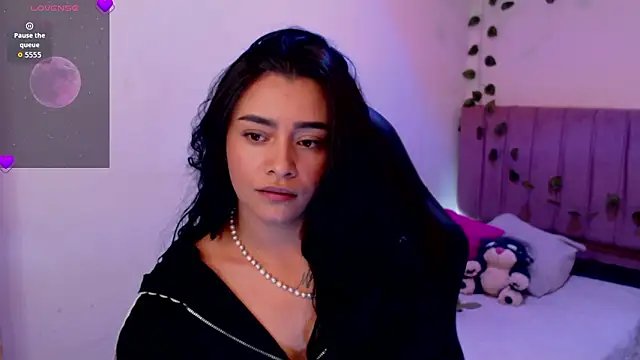 MarilynWhite  online show from 02-02-26, 09:13