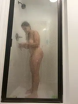 Snapshot of Gringo_XXX_Latina chatting on 02-18-26, 05:09 Gringo XXX Latina online show from 02-18-26, 05:09