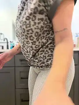 Snapshot of Gringo_XXX_Latina chatting on 03-05-26, 04:58 Gringo XXX Latina online show from 03-05-26, 04:58