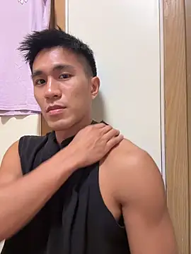 Snapshot of gooodboiii chatting on 10-17-25, 01:25 gooodboiii online show from 10-17-25, 01:25