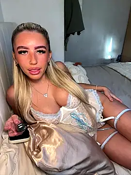 BlondeBetty online show from 01-07-26, 11:45