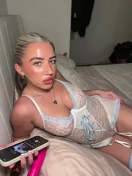 BlondeBetty online show from 02-22-26, 05:55