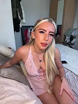 BlondeBetty online show from 03-26-26, 03:17