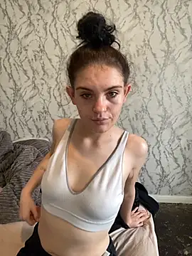 Camwithchlox online show from 10-20-25, 01:11