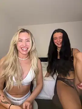 SexySaraxxoo online show from 02-27-26, 07:03