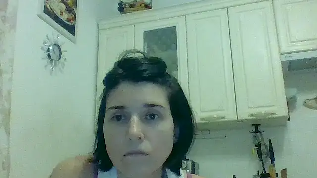 Snapshot of Zorayyaa chatting on 07-08-26, 07:18 Zorayyaa online show from 07-08-26, 07:18