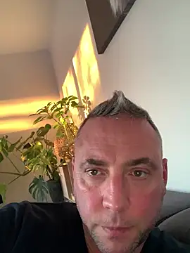 Snapshot of Marronglace1 chatting on 01-06-26, 04:00 Marronglace1 online show from 01-06-26, 04:00