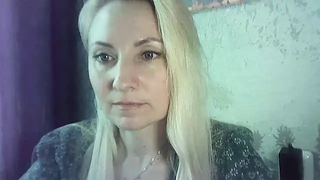 Snapshot of Feriinaa chatting on 07-13-26, 09:56 Feriinaa online show from 07-13-26, 09:56