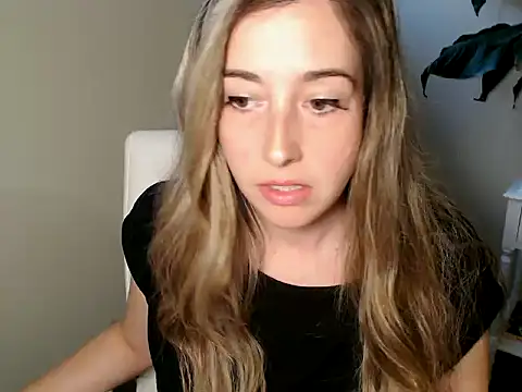 SuggestiveBehavior online show from 09-25-25, 03:27