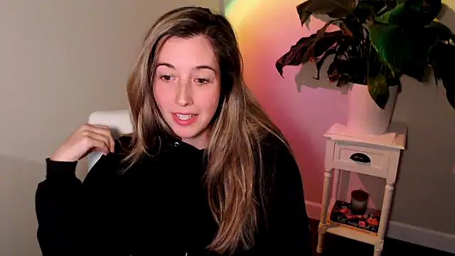 SuggestiveBehavior online show from 10-11-25, 01:05