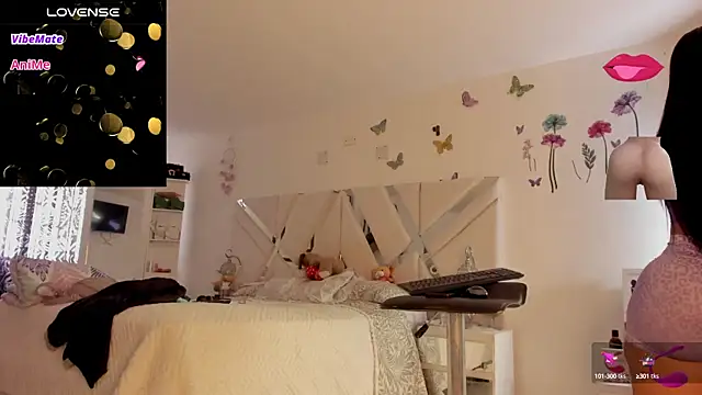 Snapshot of sexyzoe_69 chatting on 02-07-25, 07:59 sexyzoe 69 online show from 02-07-25, 07:59