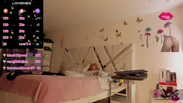 Snapshot of sexyzoe_69 chatting on 03-12-25, 12:31 sexyzoe 69 online show from 03-12-25, 12:31