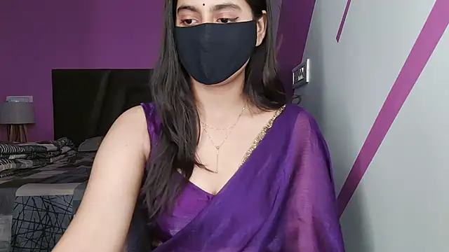Snapshot of Tanya-mittal chatting on 05-08-26, 06:13 Tanya-mittal online show from 05-08-26, 06:13