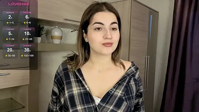 Nellie Campbell online show from 10-13-25, 02:17