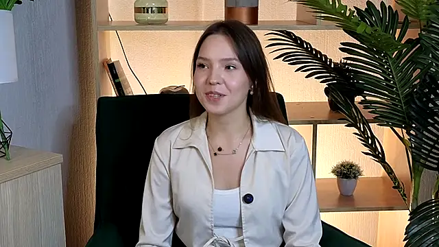 Snapshot of EmelySwickheimer chatting on 09-12-25, 10:15 EmelySwickheimer online show from 09-12-25, 10:15