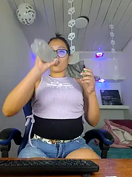 susan mooree online show from 10-31-25, 05:14