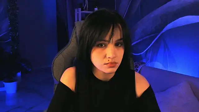 MonicaFarmer online show from 10-22-25, 05:24