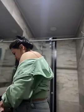 Megaan  More online show from 10-05-25, 01:59