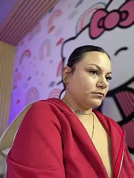 Snapshot of Megaan__More chatting on 02-11-26, 02:27 Megaan More online show from 02-11-26, 02:27