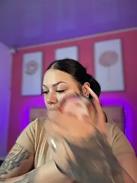 Snapshot of Megaan__More chatting on 02-15-26, 02:30 Megaan More online show from 02-15-26, 02:30