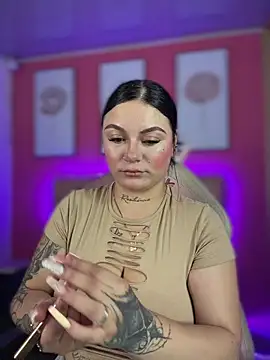 Snapshot of Megaan__More chatting on 02-15-26, 07:51 Megaan More online show from 02-15-26, 07:51