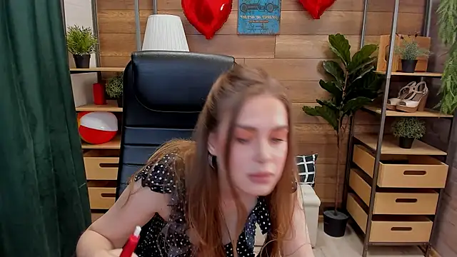 Marlyn love  online show from 09-11-25, 10:48