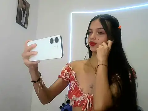 Snapshot of lucy_babyy chatting on 11-04-25, 07:46 lucy babyy online show from 11-04-25, 07:46