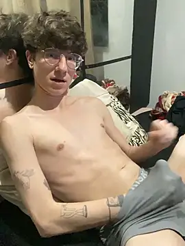 Snapshot of HeiRique chatting on 10-03-25, 03:47 HeiRique online show from 10-03-25, 03:47