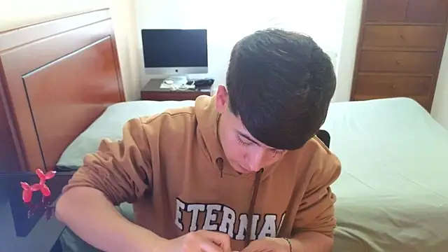 tightncuteass online show from 09-18-25, 07:05