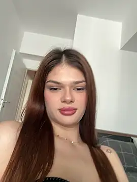 selenatress online show from 09-18-25, 11:23