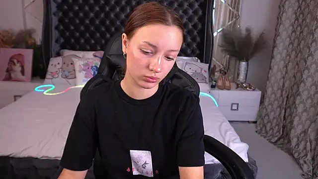 FoxyMayy online show from 09-23-25, 01:14