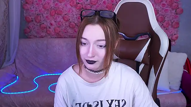 FoxyMayy online show from 06-08-26, 01:28