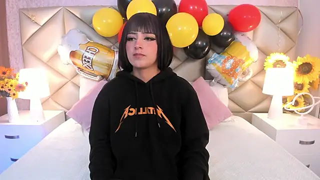 Adara  carter  online show from 09-28-25, 12:54