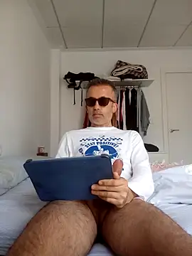 EmilioTaladdro online show from 05-01-26, 05:56