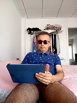 EmilioTaladdro online show from 05-05-26, 10:23