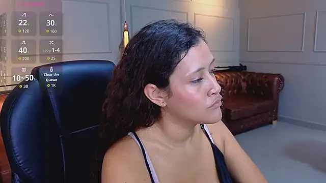 ArielBlossom    online show from 02-08-26, 11:57