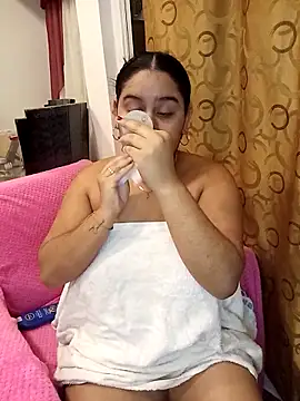 Snapshot of Anabelle_00_ chatting on 10-16-25, 03:07 Anabelle 00 online show from 10-16-25, 03:07