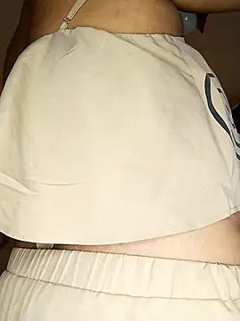 Snapshot of Anabelle_00_ chatting on 03-08-26, 03:10 Anabelle 00 online show from 03-08-26, 03:10