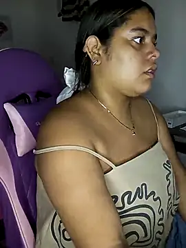 Snapshot of Anabelle_00_ chatting on 03-09-26, 03:21 Anabelle 00 online show from 03-09-26, 03:21