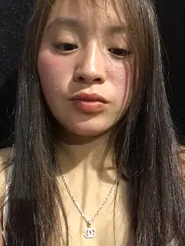 Snapshot of chipchip-00 chatting on 10-16-25, 11:33 chipchip-00 online show from 10-16-25, 11:33