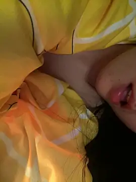 Snapshot of ruiki666 chatting on 03-20-26, 04:12 ruiki666 online show from 03-20-26, 04:12