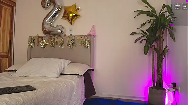 MaryMoon  online show from 05-06-26, 08:36