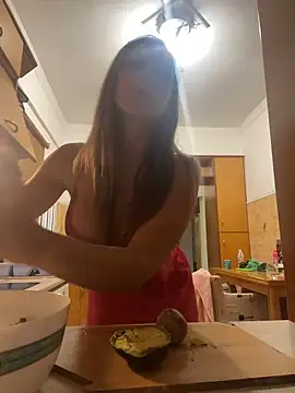 Miss Toxic online show from 09-14-25, 05:06