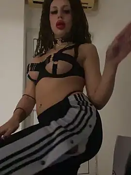 Miss Toxic online show from 10-06-25, 11:35