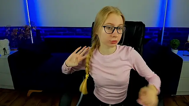 Alina Blonde online show from 09-24-25, 05:44