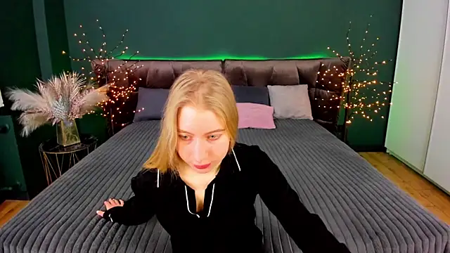 Alina Blonde online show from 02-01-26, 06:34