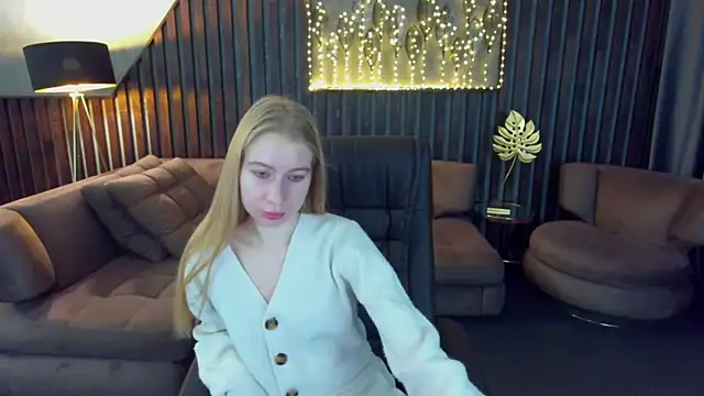 Alina Blonde online show from 04-09-26, 05:40