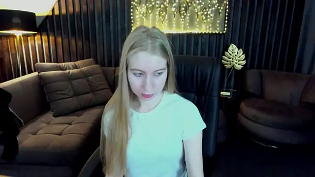 Alina Blonde online show from 05-03-26, 05:35