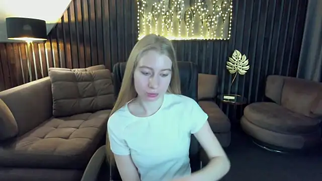 Alina Blonde online show from 05-10-26, 05:34