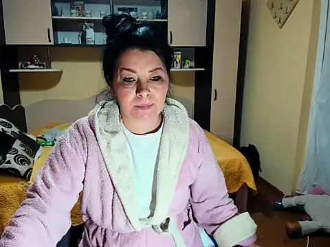 Snapshot of Soffy_Skye chatting on 02-18-26, 05:03 Soffy Skye online show from 02-18-26, 05:03